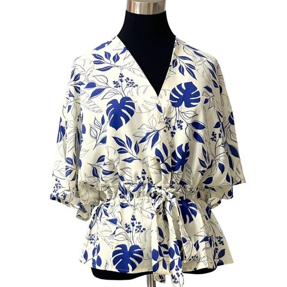 Sweet Rain| Women's Hawaiian Print Top| Dolman Sleeve Blouse Size M - Picture 1 of 10